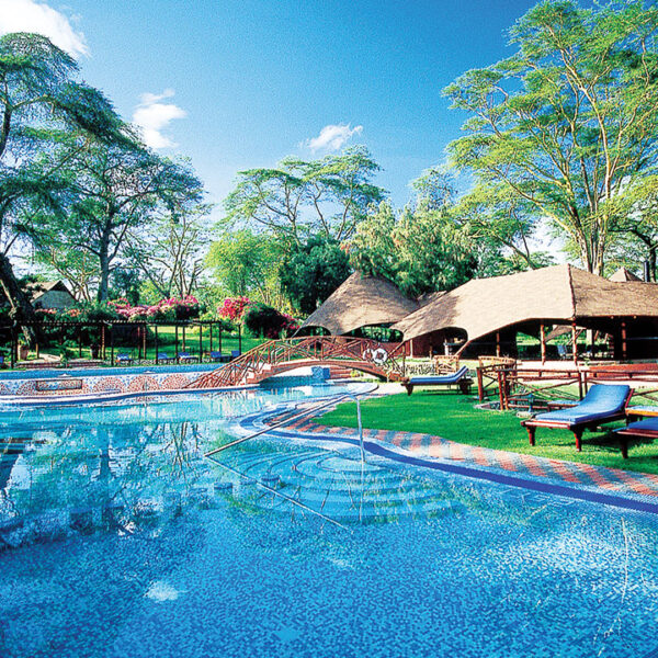 2-DAY LAKE NAKURU & LAKE NAIVASHA